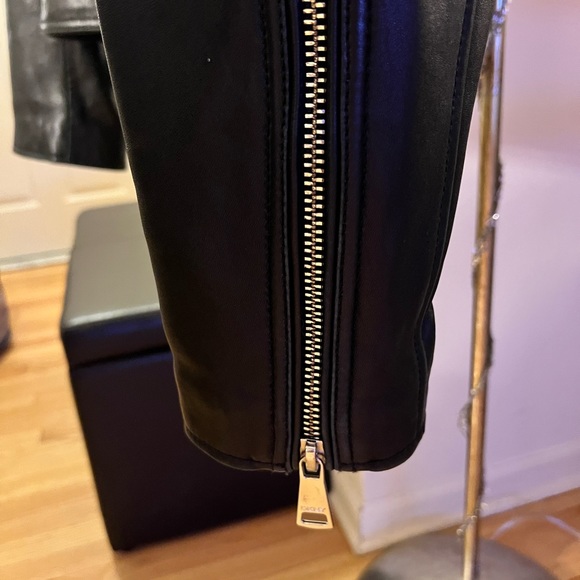 🚫SOLD DKNY Quilted Shoulder Leather Moto Jacket - Women’s black - Picture 6 of 15
